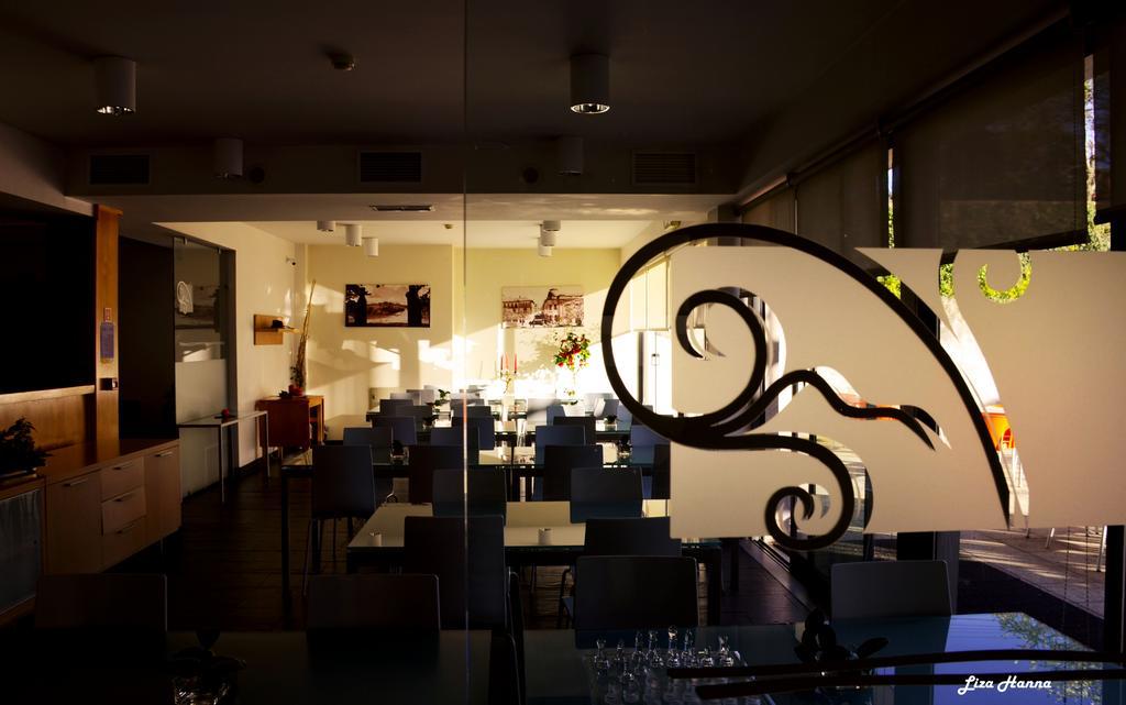 杰爱博特酒店 维塞乌 外观 照片